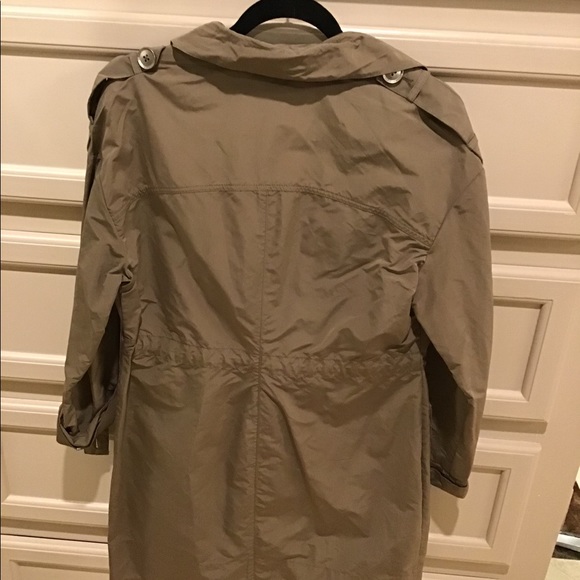 🌷BCBG MAXAZRIA RAIN JACKET SIZE MEDIUM NWT - Picture 2 of 7
